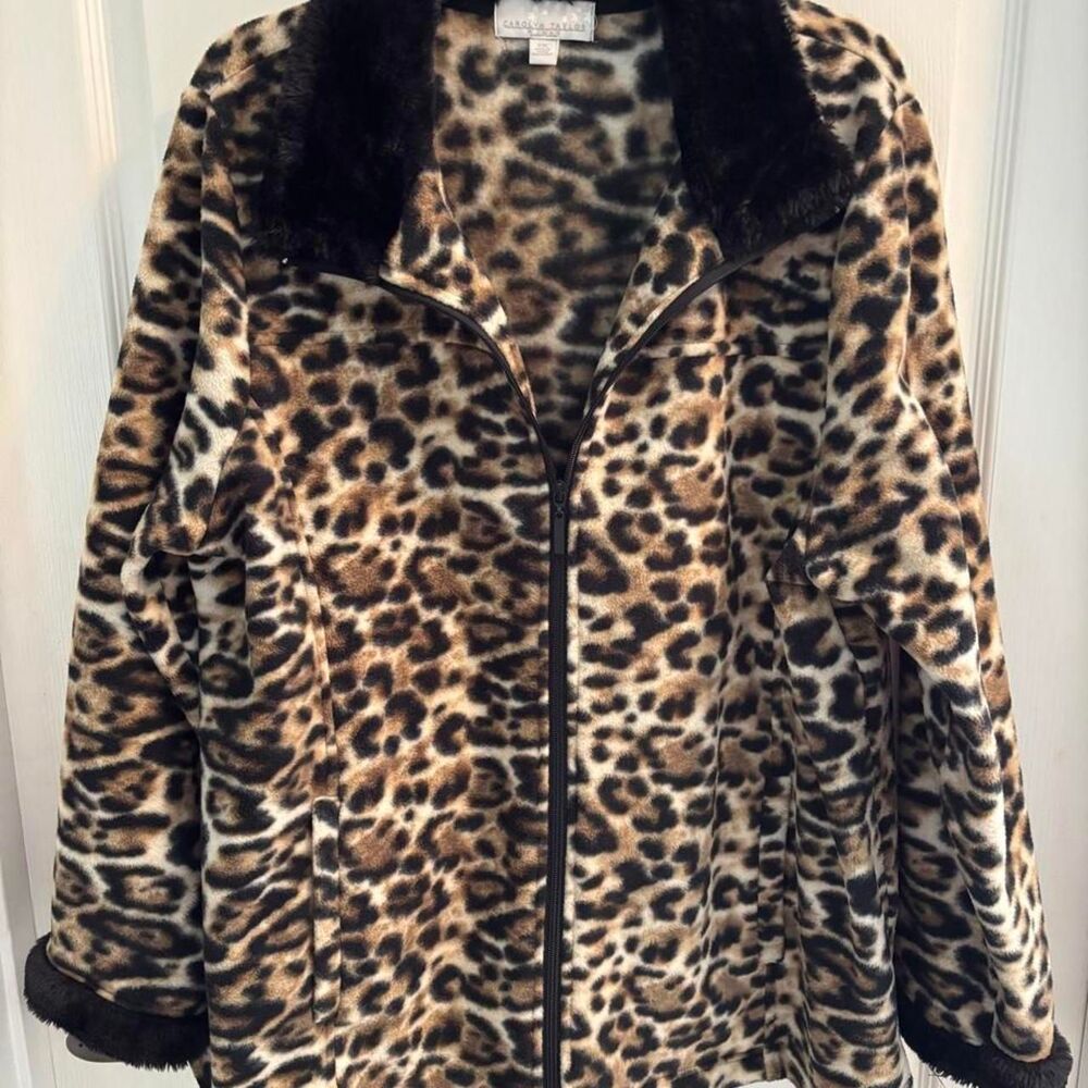 Carolyn Taylor Women's Leopard Print Jacket w/black Trim Collar